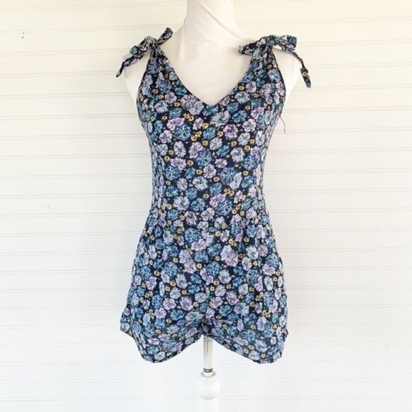 Miley Cyrus Blue Floral Romper Size Medium - Picture 1 of 8